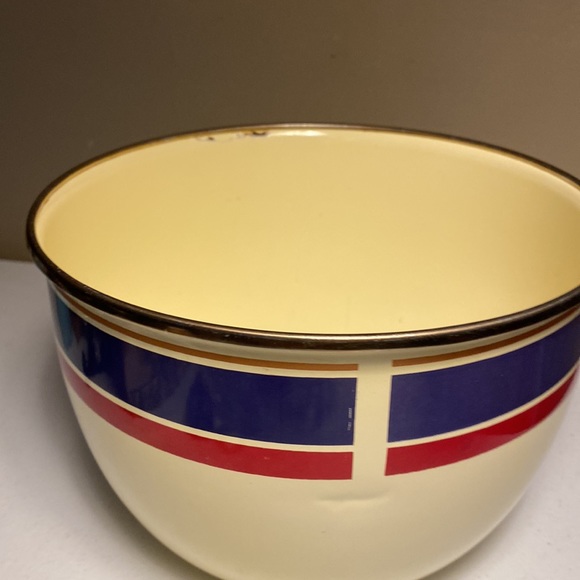 M. Kamenstein Inc. Enamel Bowl - Picture 2 of 4